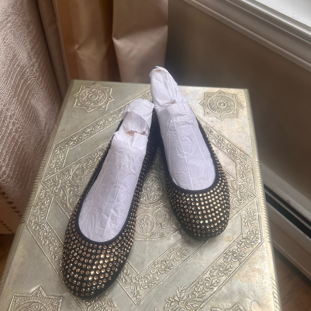 Giuseppe Zannoti Black and Gold Studded Women's Flats. - Picture 4 of 13